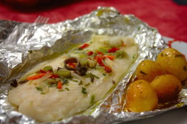 Peixe no papilote