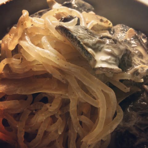 Macarrão sem carboidrato ao molho expresso de funghi
