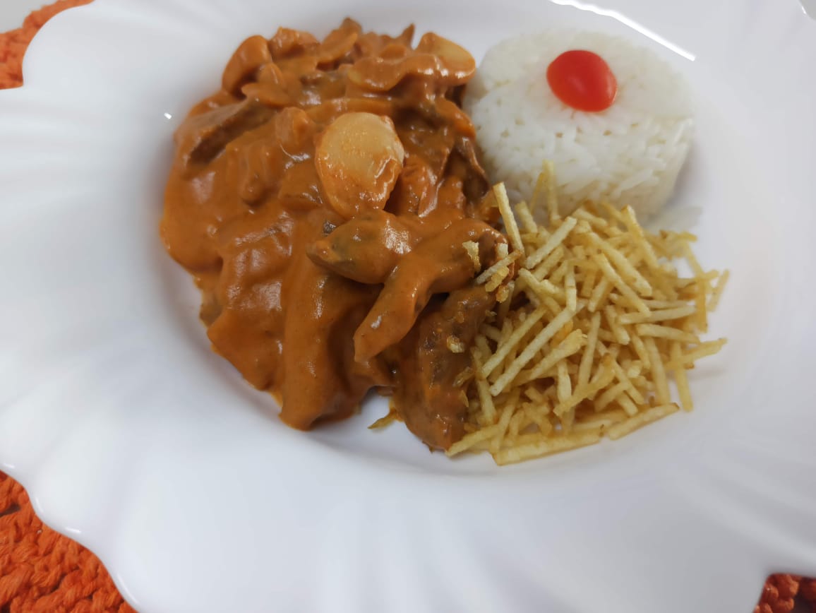 Estrogonofe de carne