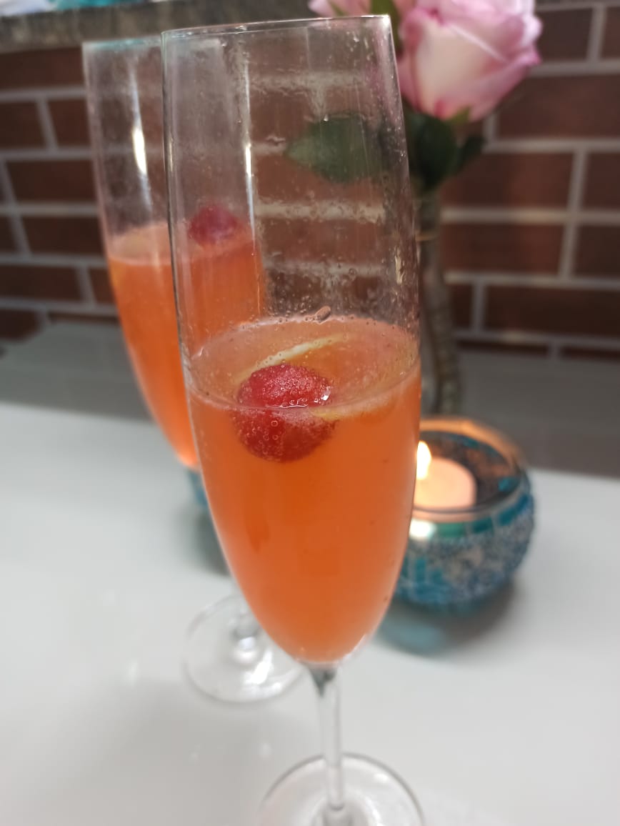 Mimosa pink lemonade